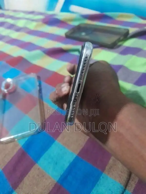 Apple iPhone X (Used)