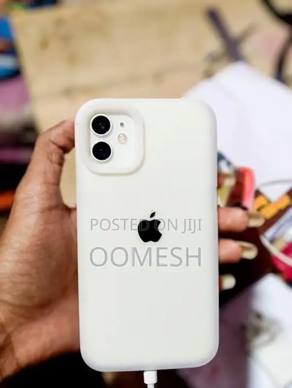 Apple iPhone 11 (Used)