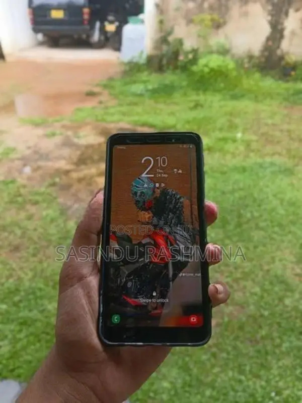 Samsung Galaxy A7 (Used)