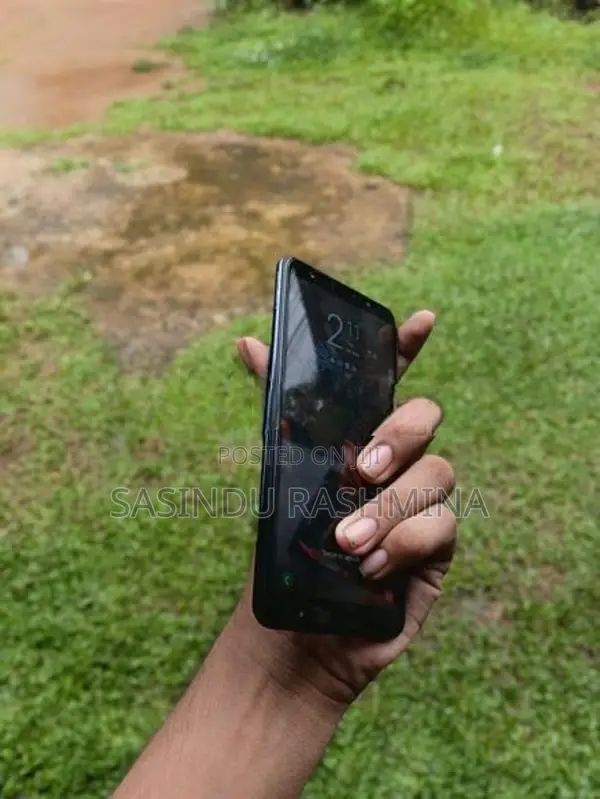Samsung Galaxy A7 (Used)
