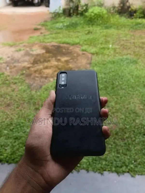 Samsung Galaxy A7 (Used)