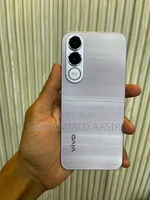 Vivo V70 FE (Used)