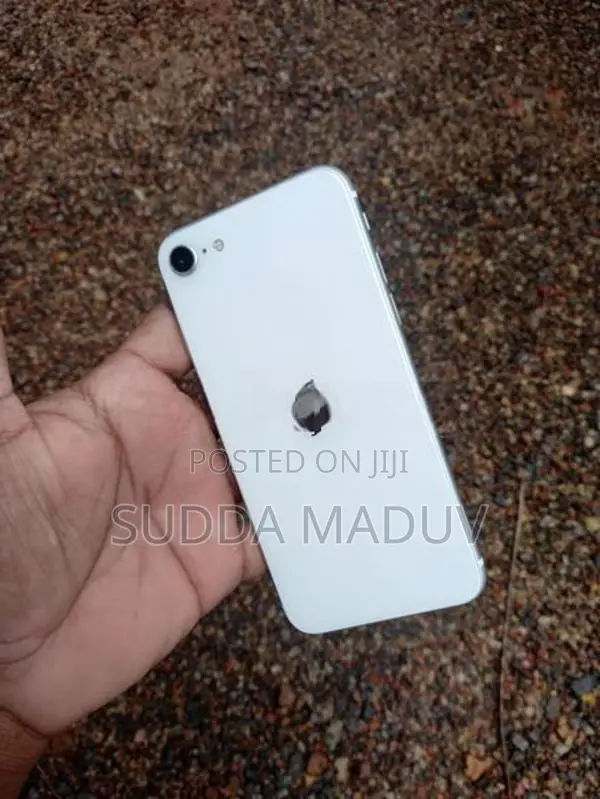 Apple iPhone SE 2 (Used)