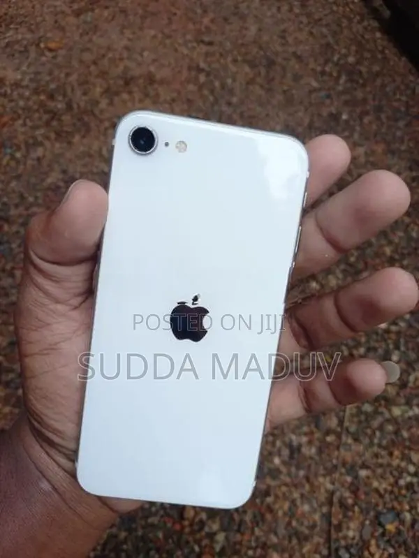 Apple iPhone SE 2 (Used)