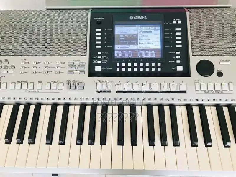 Yamaha PSR S710