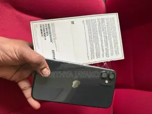 Apple iPhone 11 (Used)