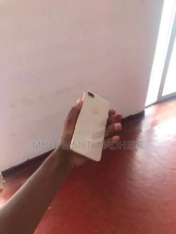 Apple iPhone 8 Plus (Used)