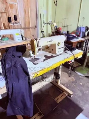 Sawing Machines with Overlockers