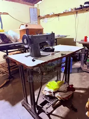 Sawing Machines with Overlockers