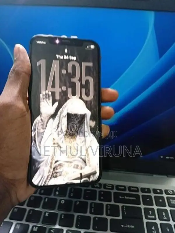 Apple iPhone 12 (Used)