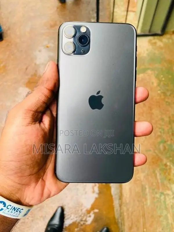 Apple iPhone 11 Pro Max (Used)