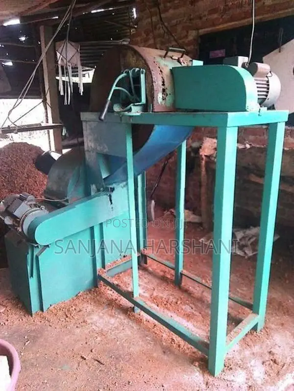 දෙපැත්ත කපන පොල්ලෙලි මැෂිම