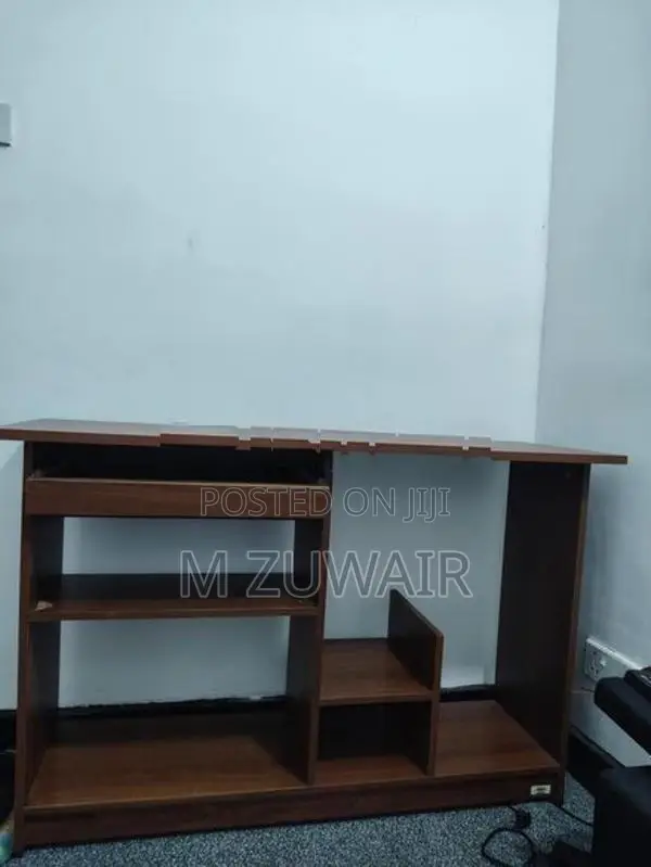 Piyestra Computer Table