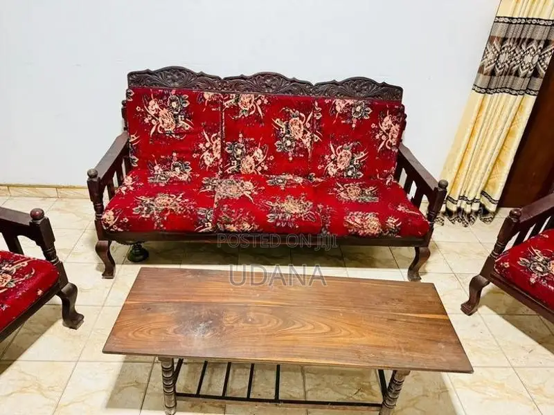 Settee Set