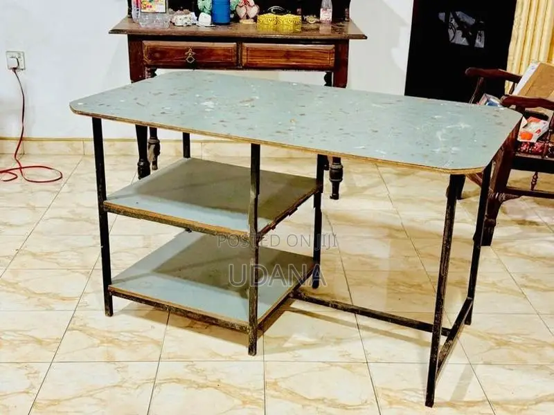 Plywood Study Table