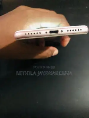 Apple iPhone 7 (Used)