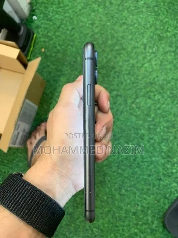 Apple iPhone 11 (Used)