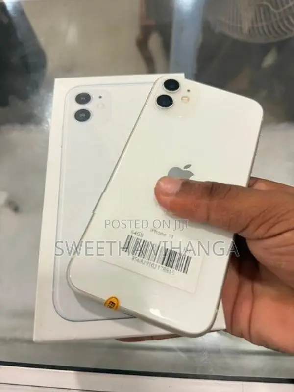 Apple iPhone 11 (Used)