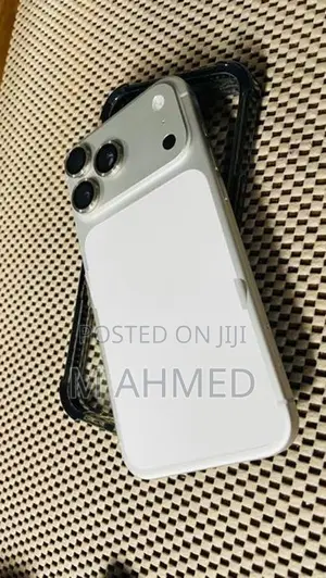 Apple iPhone 17 Pro Max (Used)