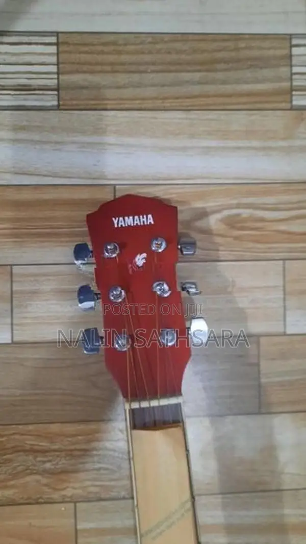 Yamaha Guitar (California Series)