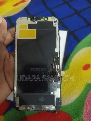 Apple iPhone 12 (Used)