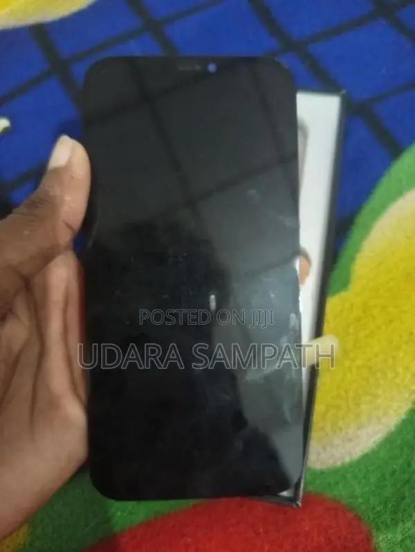 Apple iPhone 12 (Used)