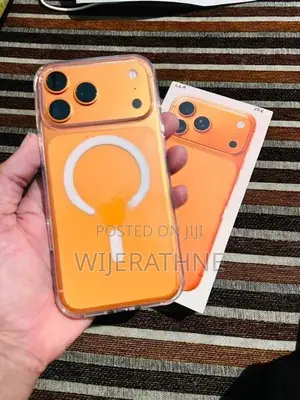 Apple iPhone 17 Pro Max 256GB Cosmic Orange (Used)