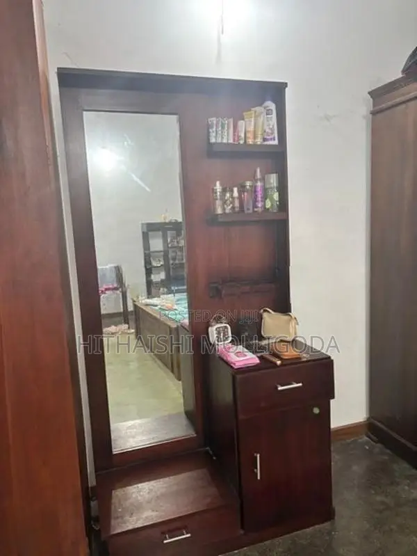 Mirror table