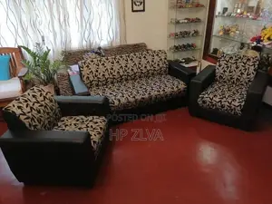 Singer Milan Sofa