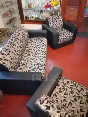 Singer Milan Sofa