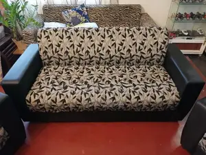 Singer Milan Sofa