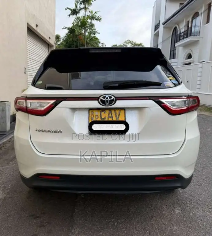 Toyota Harrier 2017 SUV (Used)