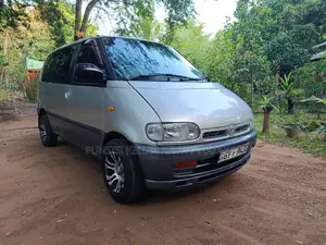 Nissan Serena VX GA 16 2000 Van (Used)