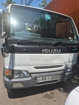 Isuzu CrewCab 2013 Crew Cab (Used)