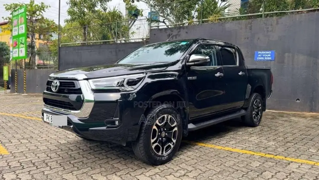 Toyota Hilux V Grade 2025 Pickup (Used)