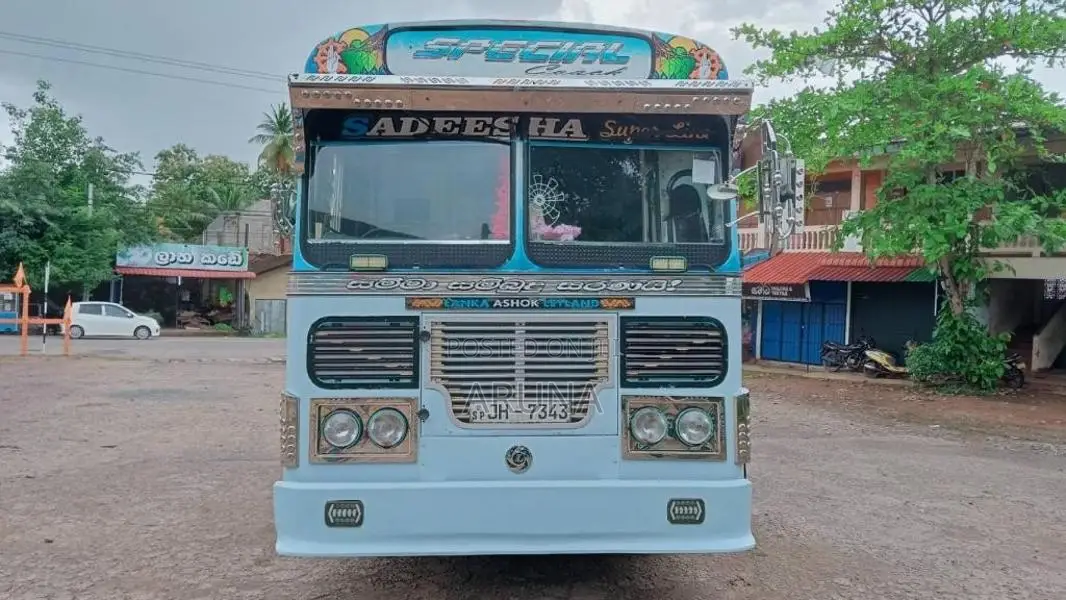 Ashok-Leyland Viking 2004 Bus (Used)