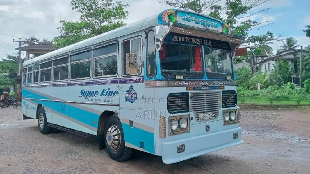 Ashok-Leyland Viking 2004 Bus (Used)