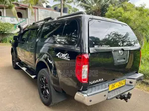 Nissan Navara AVENTURA 2007 Pickup (Used)