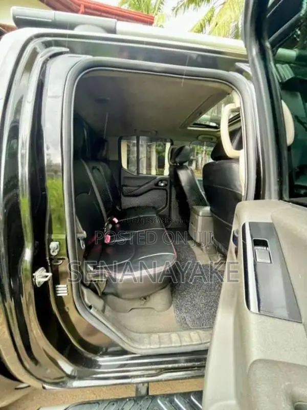 Nissan Navara AVENTURA 2007 Pickup (Used)