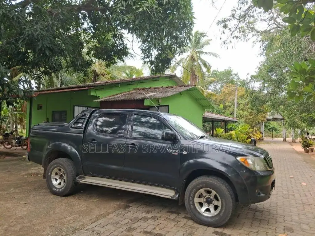 Toyota Hilux 2008 Pickup (Used)