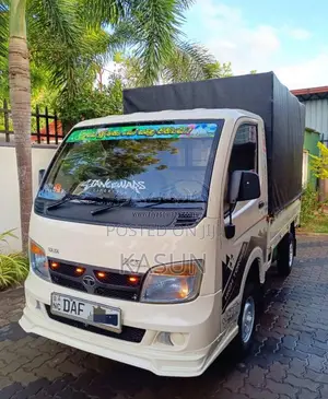 Tata Dimo Batta 2017 Lorry (Used)