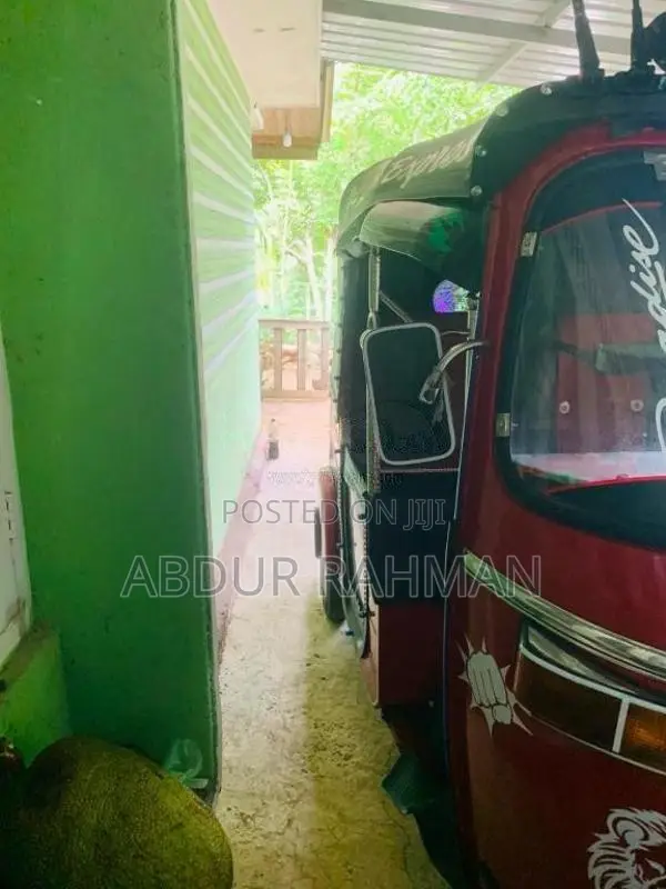Bajaj RE 4 Stroke 2009 Three Wheel (Used)