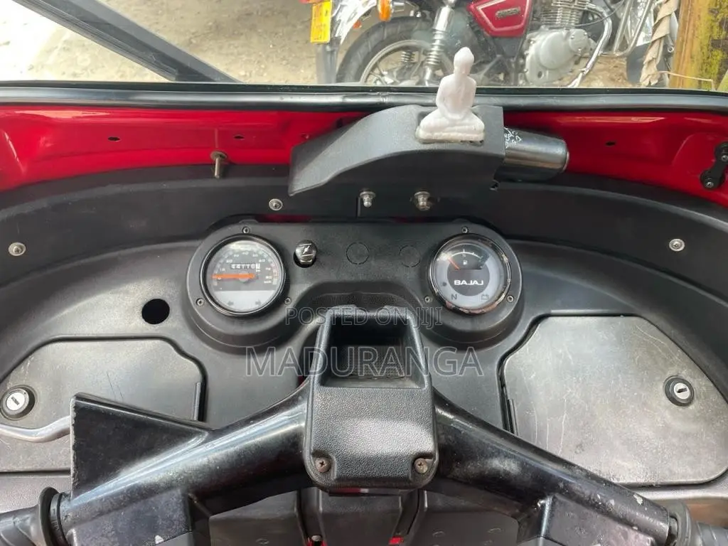 Bajaj RE 2015 Three Wheel (Used)