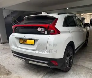 Mitsubishi Eclipse Cross HIGHLIGHTS SPEC 2018 SUV (Used)