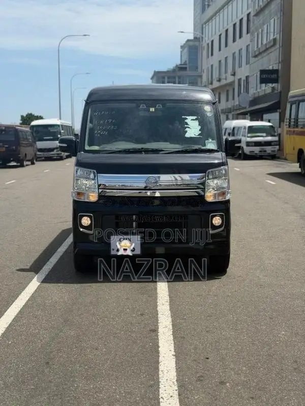 Nissan Clipper Wagon 2022 Van (Used)