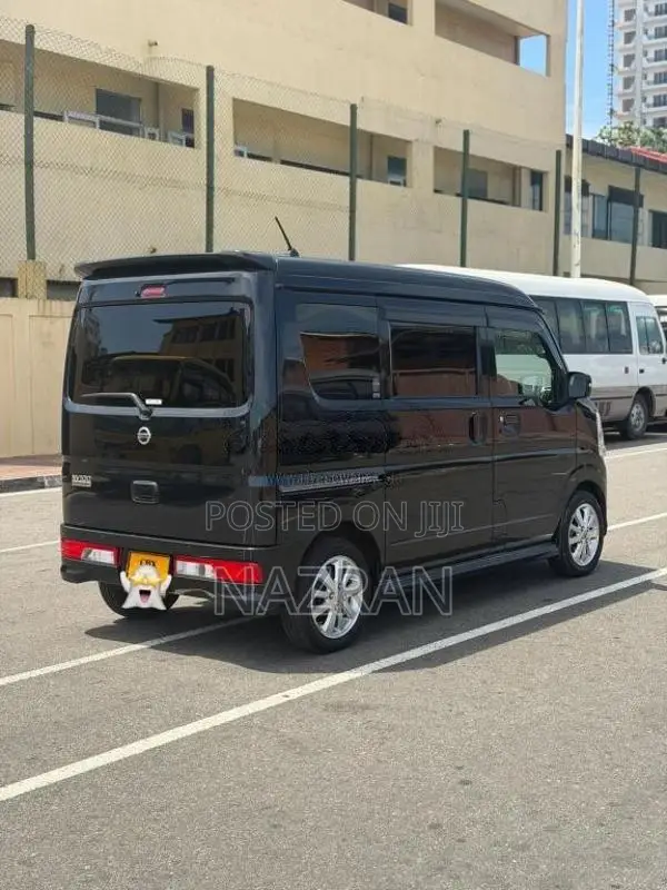 Nissan Clipper Wagon 2022 Van (Used)