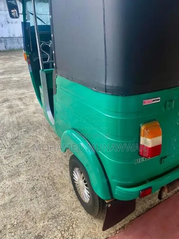 Bajaj RE 2013 Three Wheel (Used)
