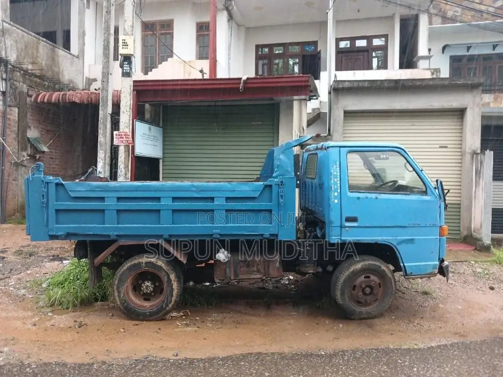 Isuzu Tipper 1980 Lorry (Used)