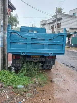 Isuzu Tipper 1980 Lorry (Used)