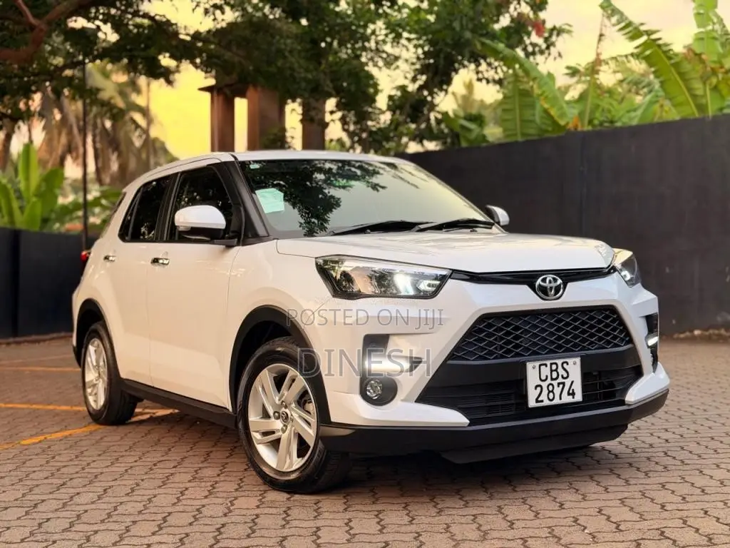 Toyota Raize 2025 SUV (Used)